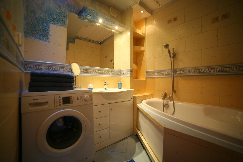 Apartamenty Podzamcze Wałbrzych Szoba fotó